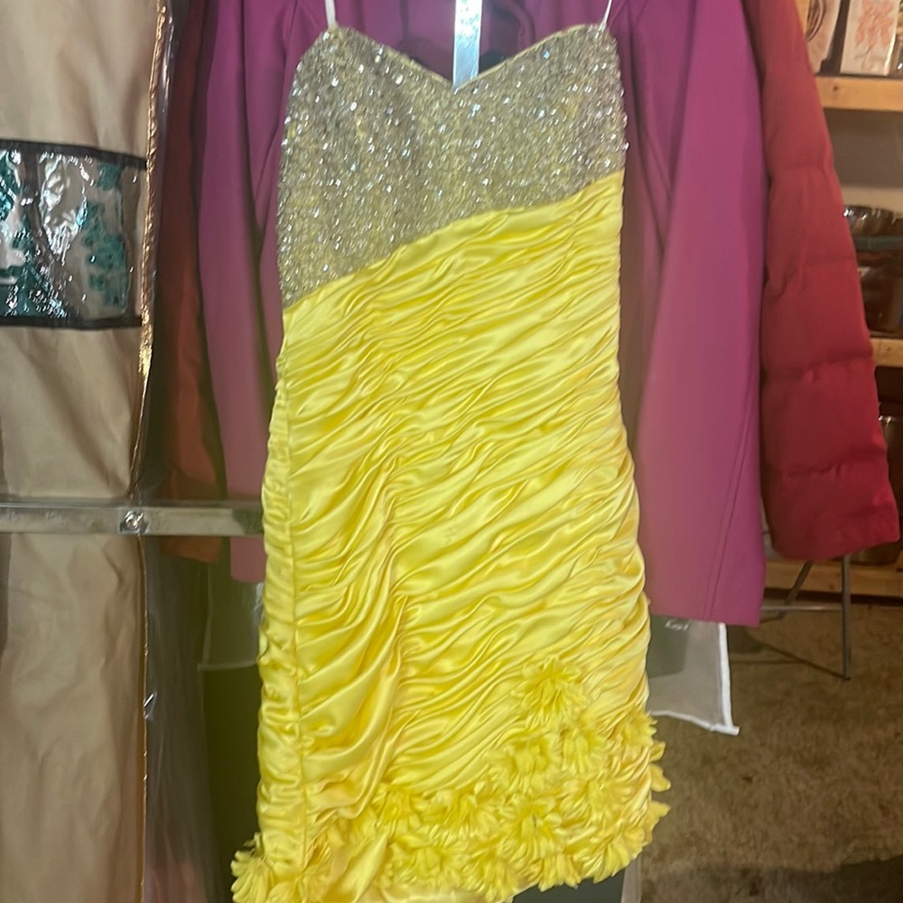 Yellow dress